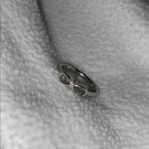 Infinity ring